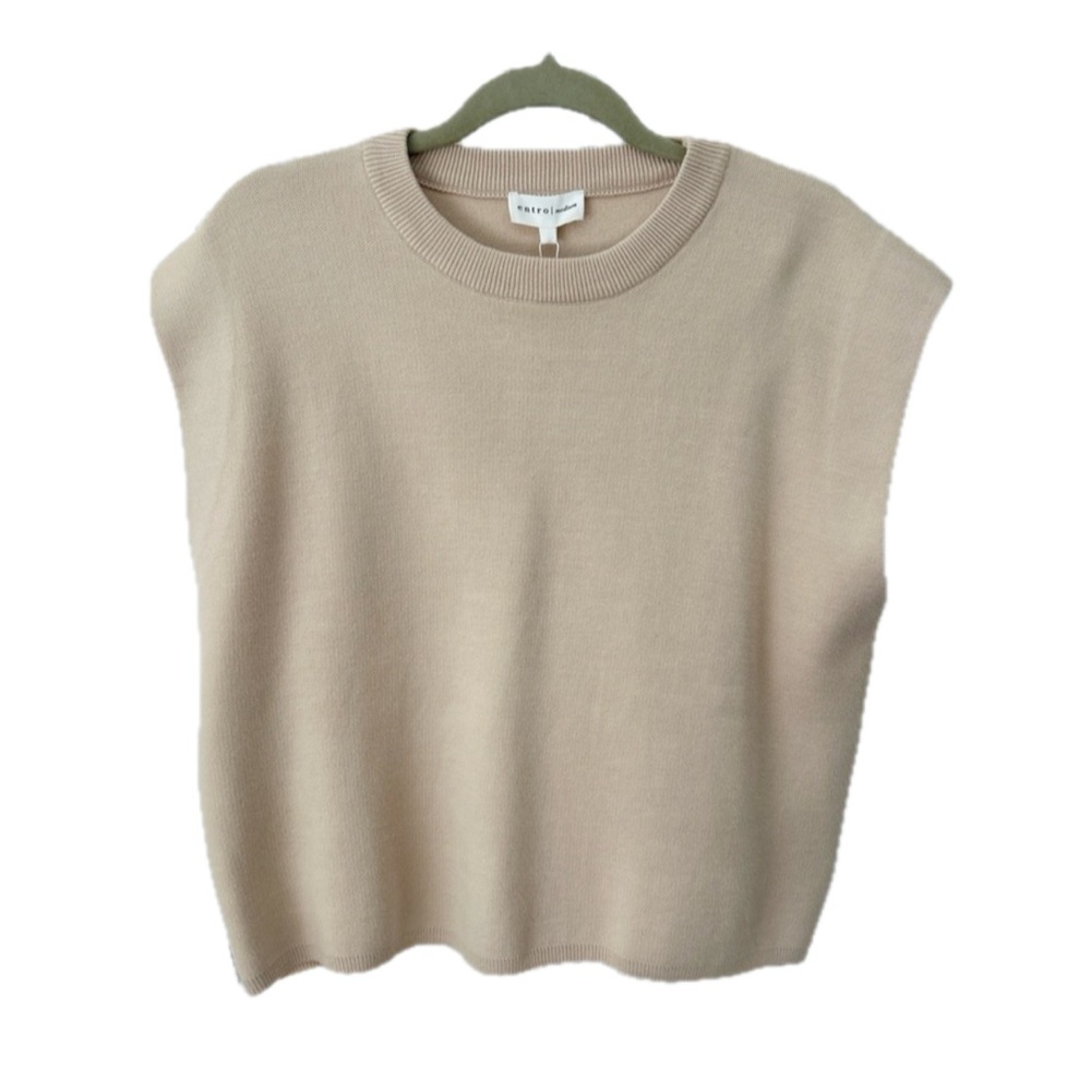 NWT Entro Cream Sleeveless Muscle Tee
